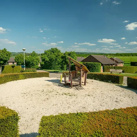 Detached In Reevallis Vijlen