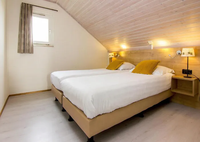 Detached In Reevallis * Vijlen