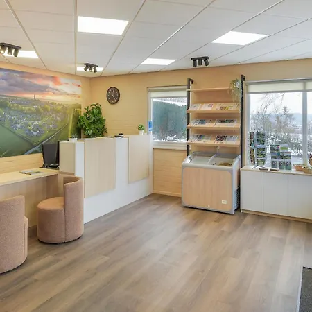 Detached In Reevallis Casa de Férias Vijlen